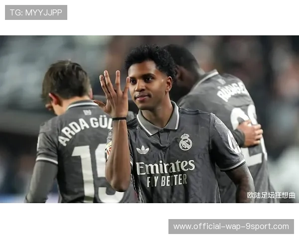 皇马盯上拜仁26岁中卫，2进2出完成重建价值1.1亿，皇马 中卫