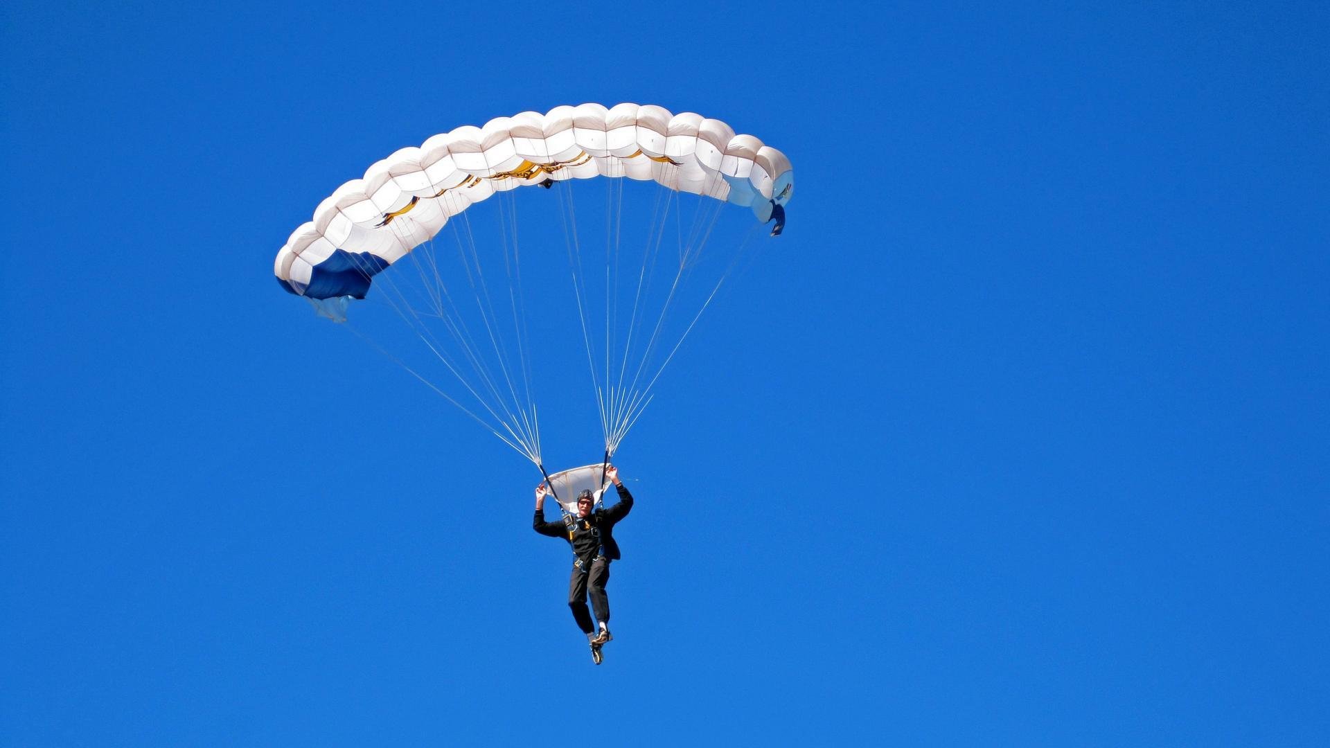 “华金·托比利亚的反击战术与精准判断，帮助阿根廷美洲狮队建立优势”